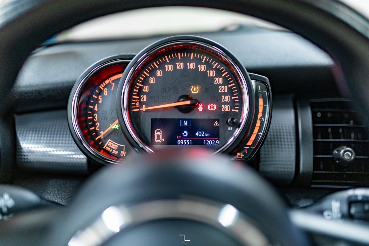 2018 MINI Cooper 3 Door Hatchback Manual Leather Roof Nav Red Deer AB