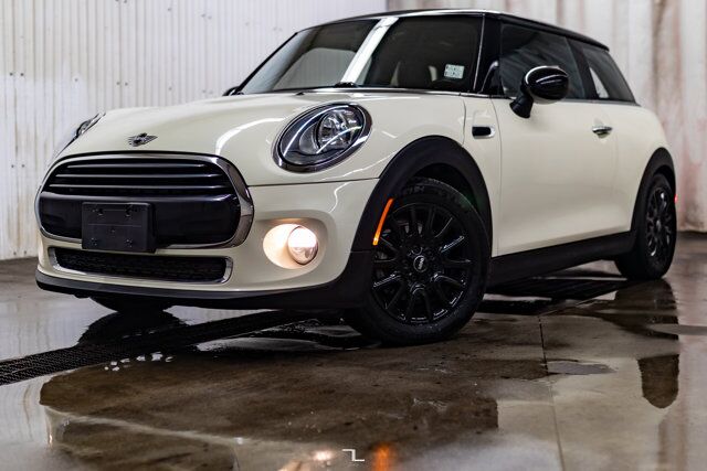 2018 MINI Cooper 3 Door Hatchback Manual Leather Roof Nav Red Deer AB