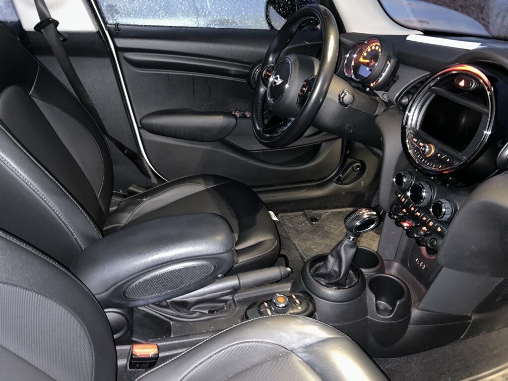 2018 MINI Cooper Base Akron OH