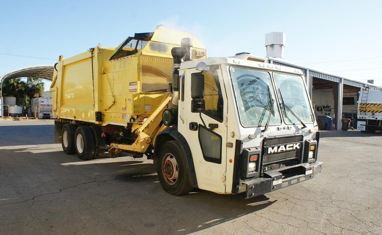 2018 Mack LR613 28 yard Heil Side Loader Garbage Truck Tampa FL