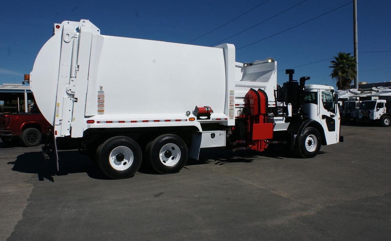 2018 Mack LR613 31 Yard New Way Side Loader Garbage Truck Tampa FL