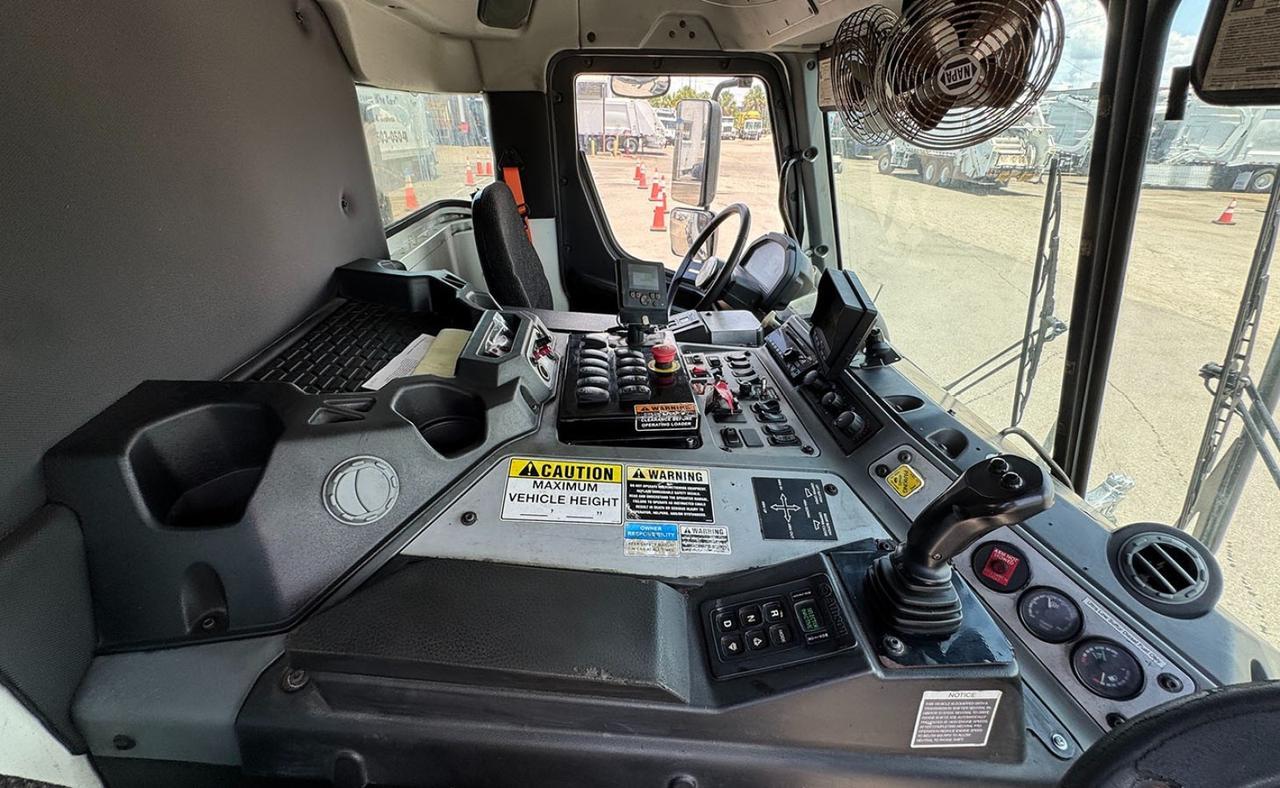2018 Mack LR613 31 Yard New Way Side Loader Garbage Truck Tampa FL