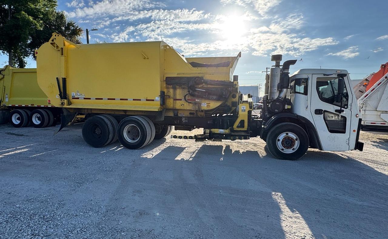 2018 Mack LR613 31 yard Dadee Side Loader Garbage Truck Tampa FL