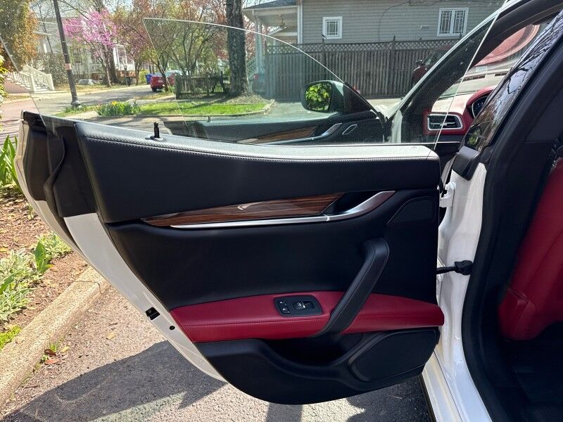 2018 Maserati Ghibli S Q4 3.0L AWD Arlington VA