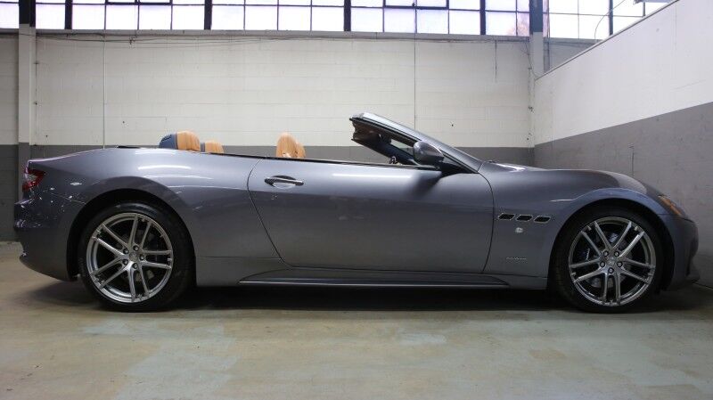 2018 Maserati GranTurismo Convertible Sport Plainview NY