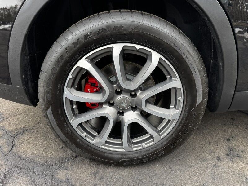 2018 Maserati Levante Willow Grove PA