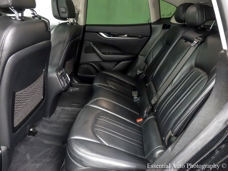 2018 Maserati Levante Willowbrook IL