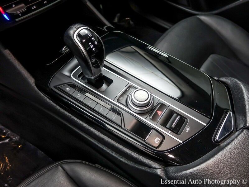 2018 Maserati Levante Willowbrook IL