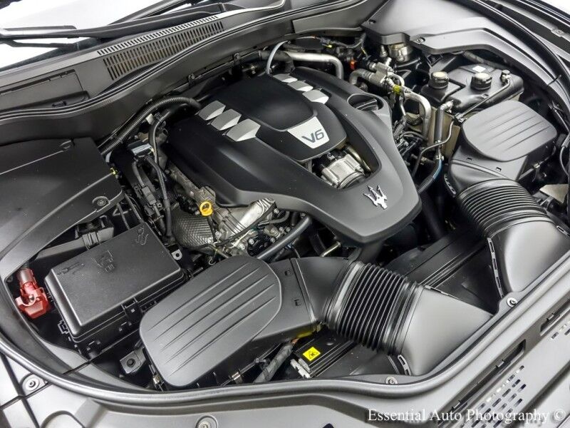 2018 Maserati Levante Willowbrook IL