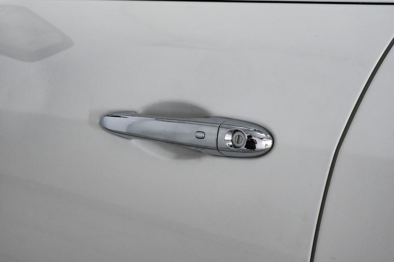 2018 Maserati Levante Q4 AWD BLIND SPOT NAVIGATION PANORAMA LEATHER SEATS REAR CAMERA KEYLESS START Carrollton TX