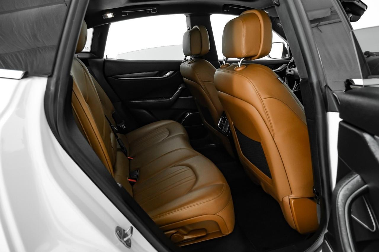 2018 Maserati Levante Q4 AWD BLIND SPOT NAVIGATION PANORAMA LEATHER SEATS REAR CAMERA KEYLESS START Carrollton TX