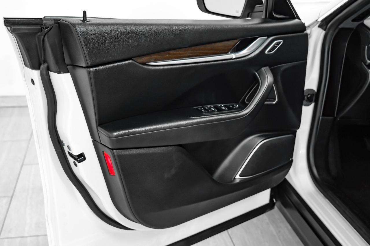 2018 Maserati Levante Q4 AWD BLIND SPOT NAVIGATION PANORAMA LEATHER SEATS REAR CAMERA KEYLESS START Carrollton TX