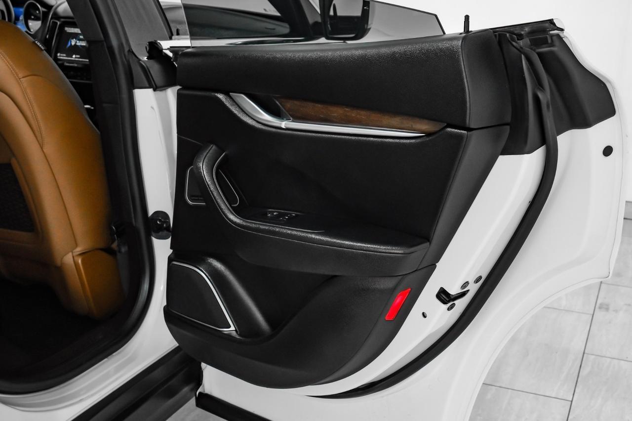 2018 Maserati Levante Q4 AWD BLIND SPOT NAVIGATION PANORAMA LEATHER SEATS REAR CAMERA KEYLESS START Carrollton TX