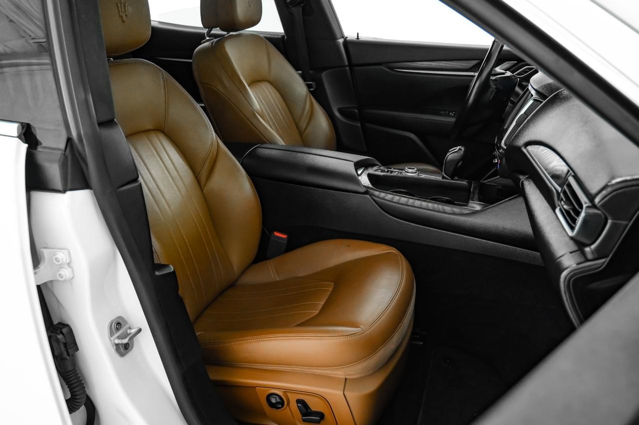 2018 Maserati Levante Q4 AWD BLIND SPOT NAVIGATION PANORAMA LEATHER SEATS REAR CAMERA KEYLESS START Carrollton TX