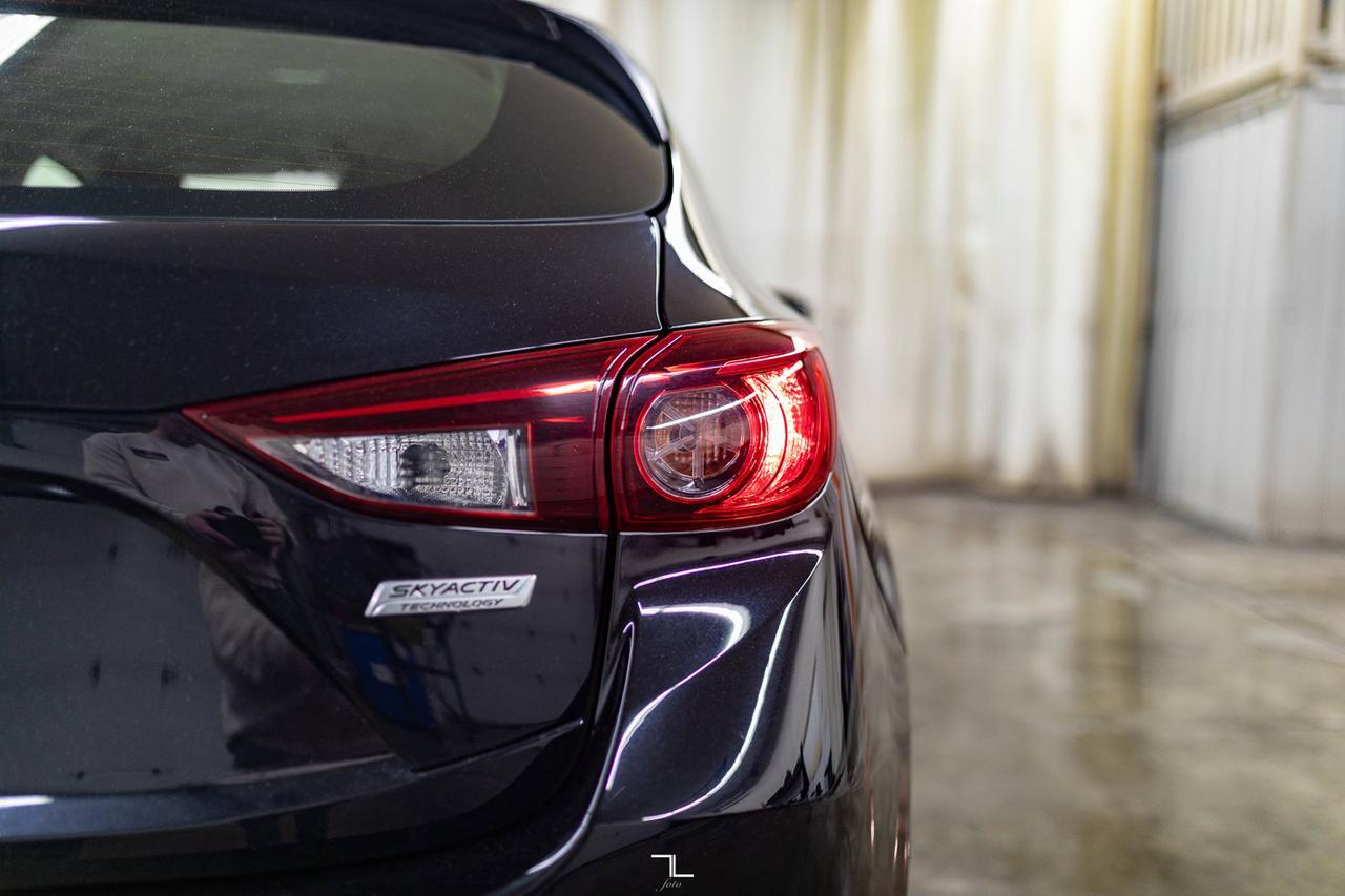 2018 Mazda 3 GS Sport Hatchback BCam Red Deer AB