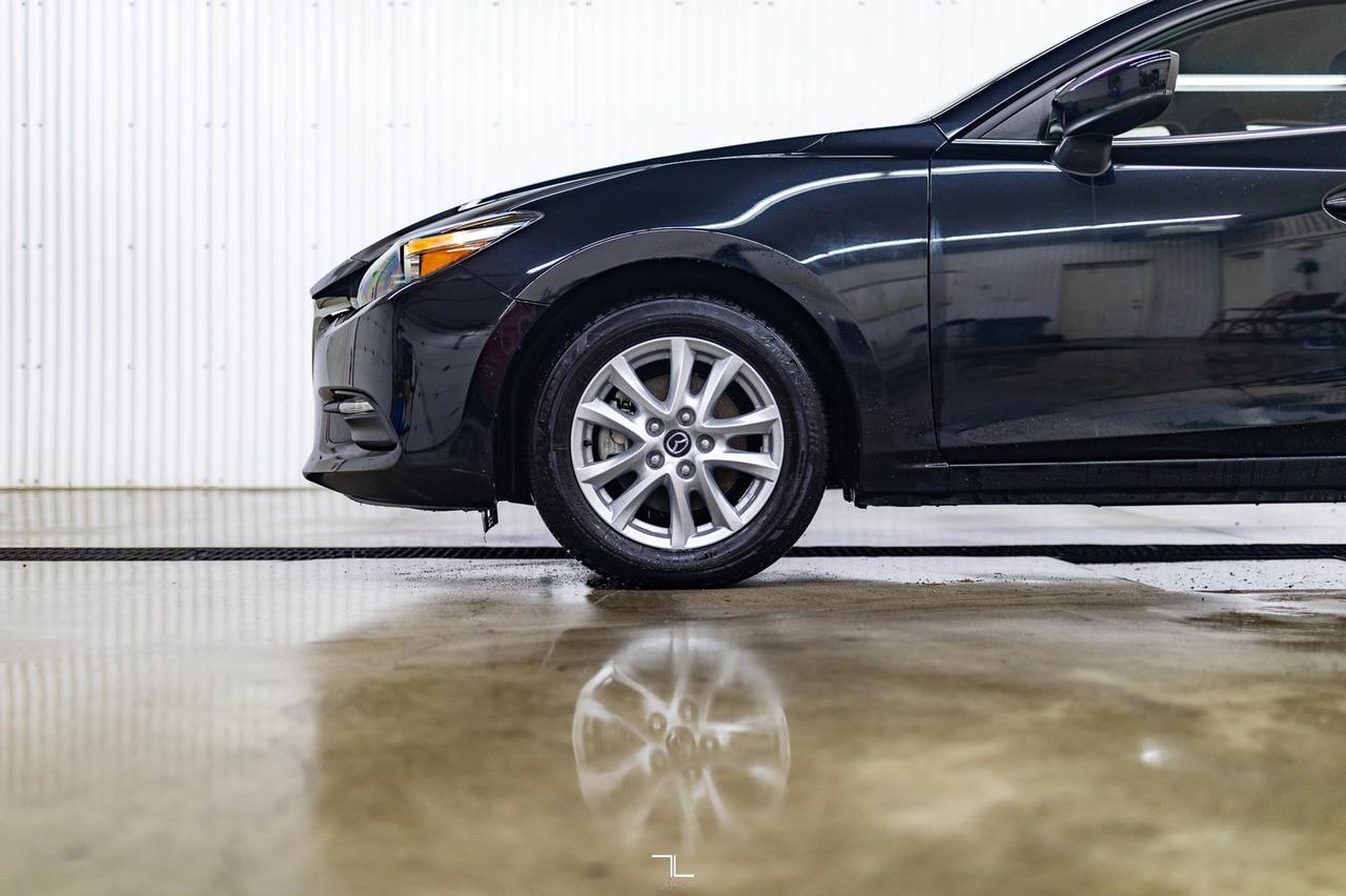 2018 Mazda 3 GS Sport Hatchback BCam Red Deer AB