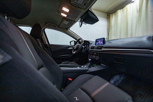 2018 Mazda 3 GS Sport Hatchback BCam Red Deer AB