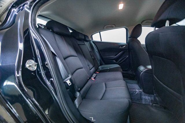 2018 Mazda 3 GS Sport Hatchback BCam Red Deer AB