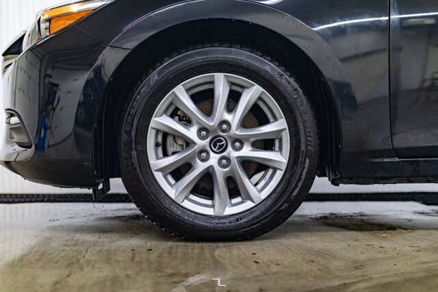 2018 Mazda 3 GS Sport Hatchback BCam Red Deer AB