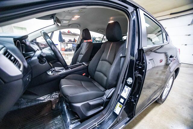 2018 Mazda 3 GS Sport Hatchback BCam Red Deer AB