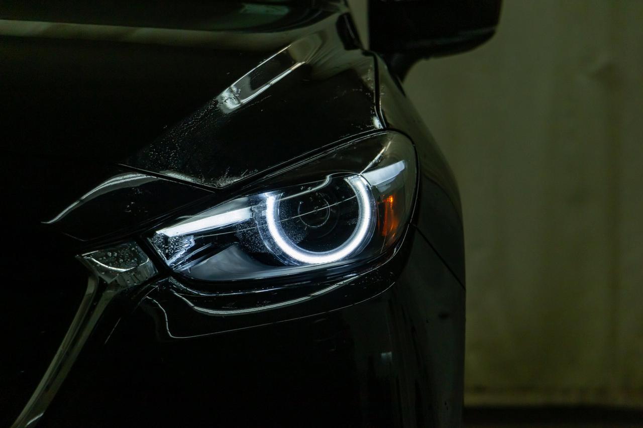 2018 Mazda 3 Sport GS Hatchback Roof BCam Red Deer AB