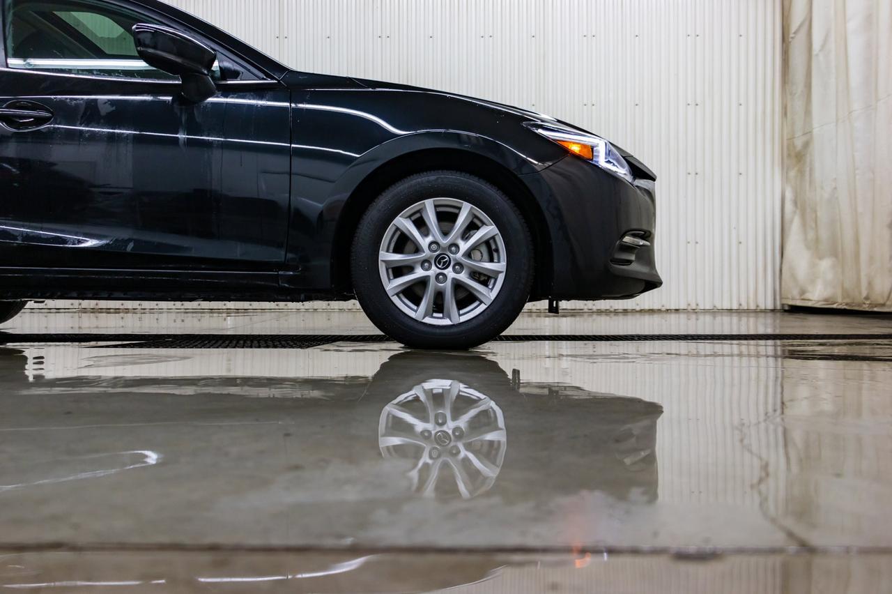 2018 Mazda 3 Sport GS Hatchback Roof BCam Red Deer AB