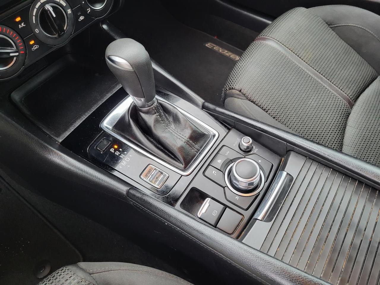 2018 Mazda Mazda3 4-Door Sport Auto Beeville TX