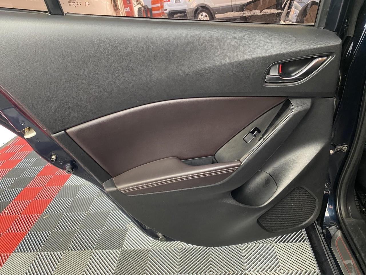 2018 Mazda Mazda3 4-Door Touring Richmond Hill NY