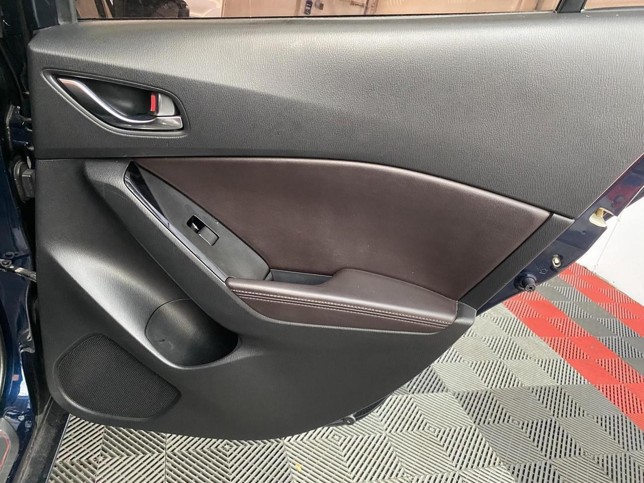 2018 Mazda Mazda3 4-Door Touring Richmond Hill NY