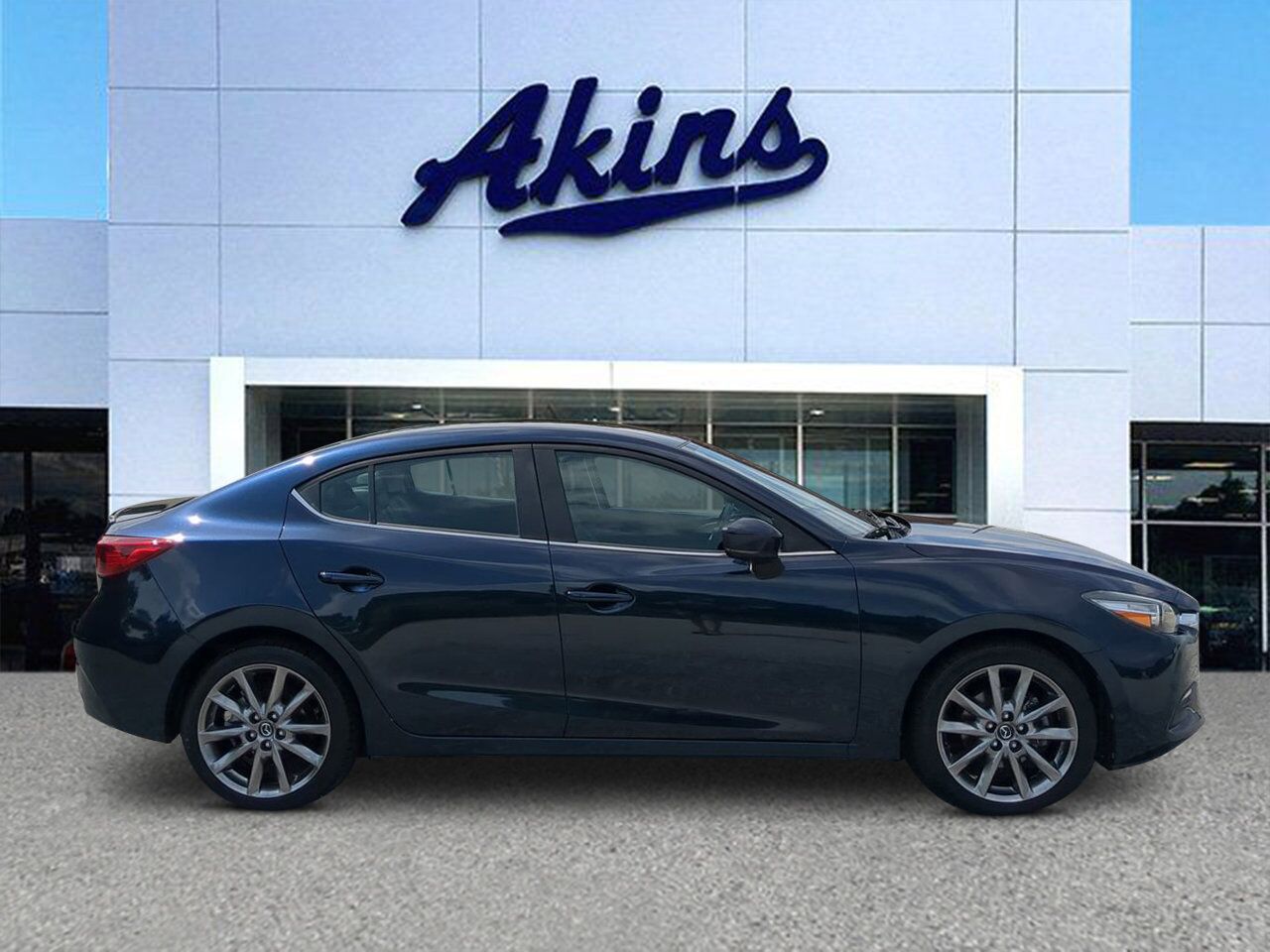 2018 Mazda Mazda3 4-Door Touring