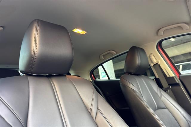 2018 Mazda Mazda3 5-Door Touring