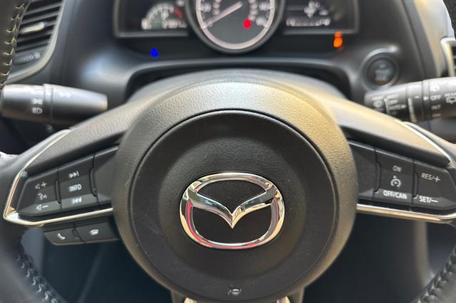 2018 Mazda Mazda3 5-Door Touring