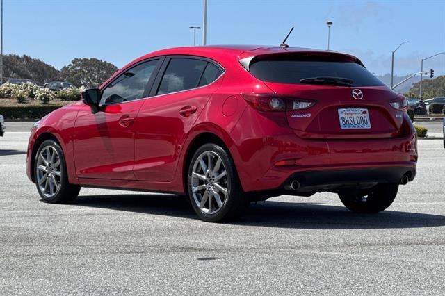 2018 Mazda Mazda3 5-Door Touring