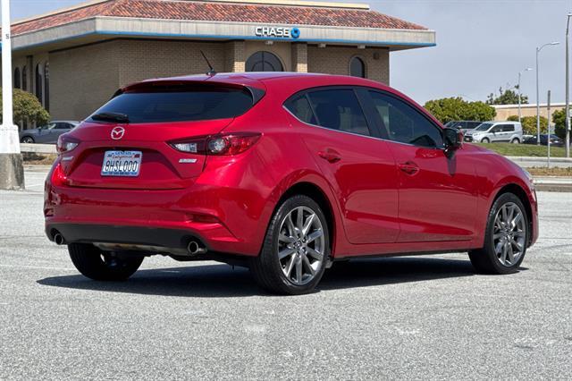 2018 Mazda Mazda3 5-Door Touring