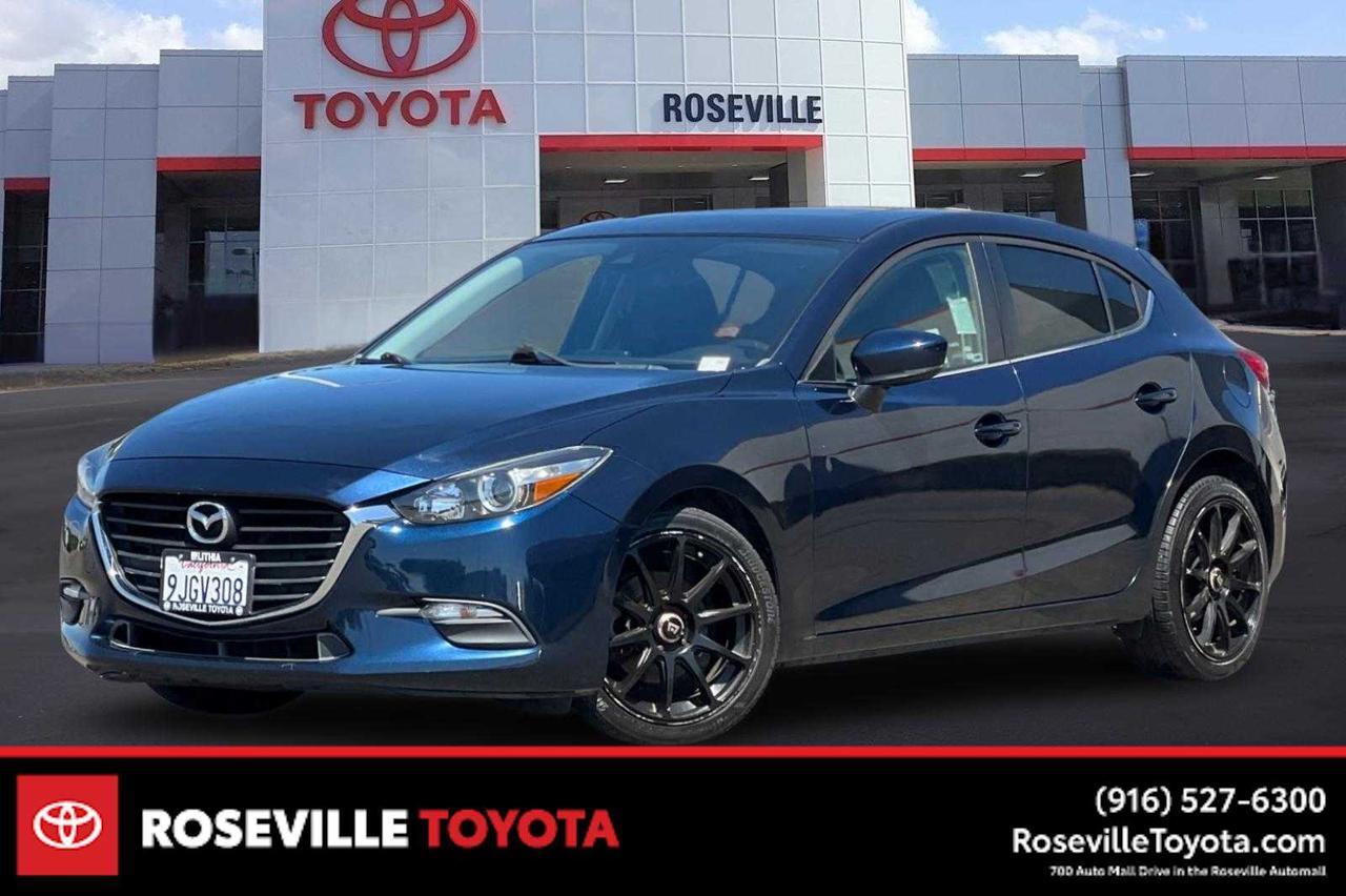 2018 Mazda Mazda3 5-Door Touring