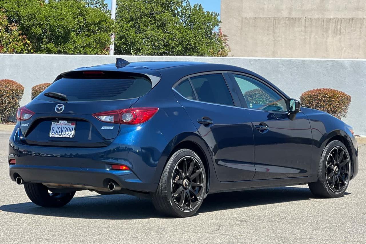 2018 Mazda Mazda3 5-Door Touring