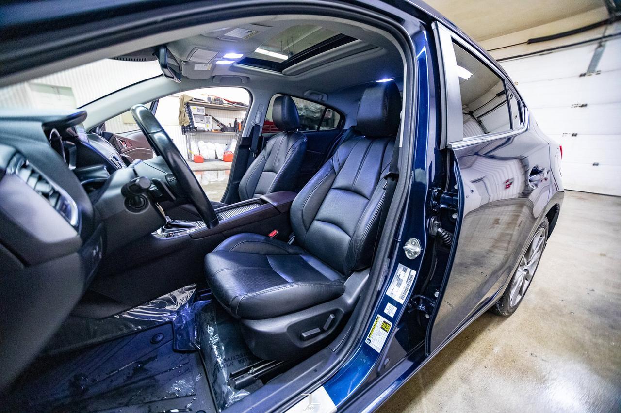 2018 Mazda Mazda3 GT Leather Nav Roof BCam Red Deer AB