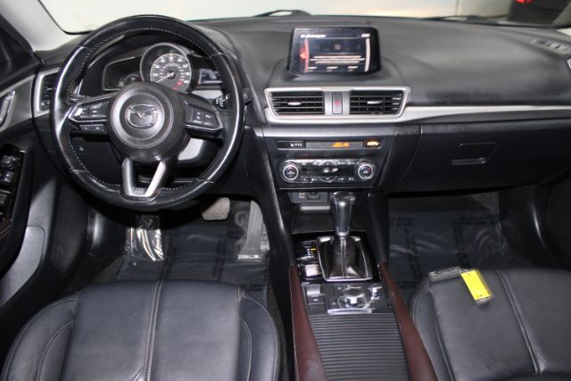 2018 Mazda Mazda3 Touring