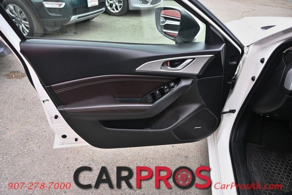 2018 Mazda Mazda3 Touring Hatchback - Automatic - Power & Heated Leather Seats - Bose Speakers - Sunroof - Back Up Camera - Bluetooth - Aux/USB - Aluminum Wheels - Keyless Entry & Start - 35 MPG Anchorage AK