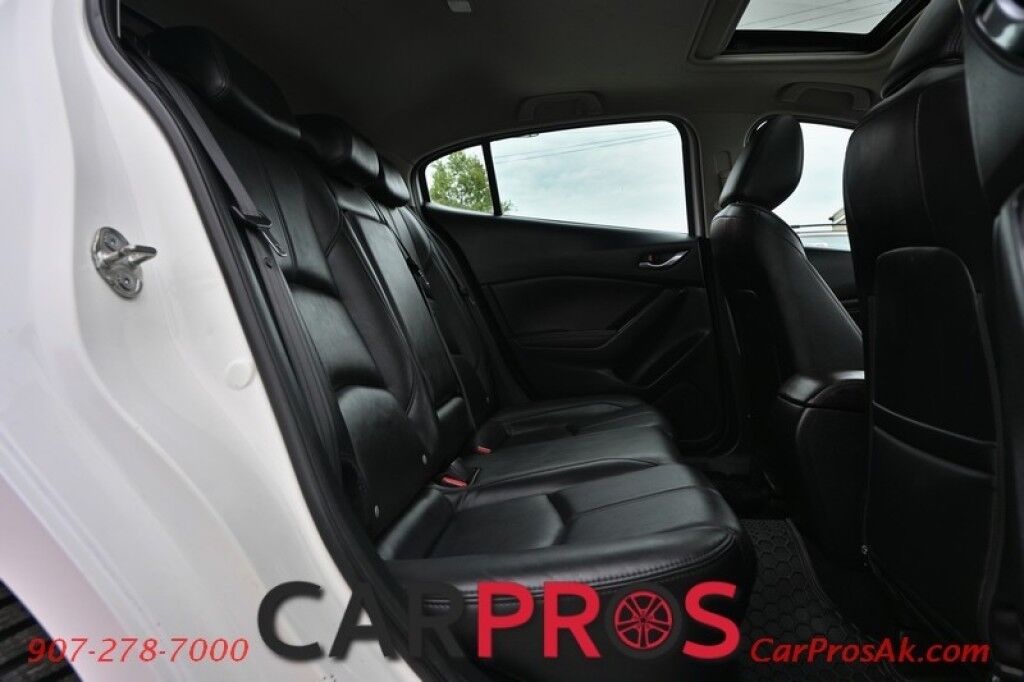 2018 Mazda Mazda3 Touring Hatchback - Automatic - Power & Heated Leather Seats - Bose Speakers - Sunroof - Back Up Camera - Bluetooth - Aux/USB - Aluminum Wheels - Keyless Entry & Start - 35 MPG Anchorage AK