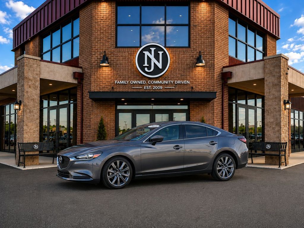 2018 Mazda EZ-6 Grand Touring Auto's photo