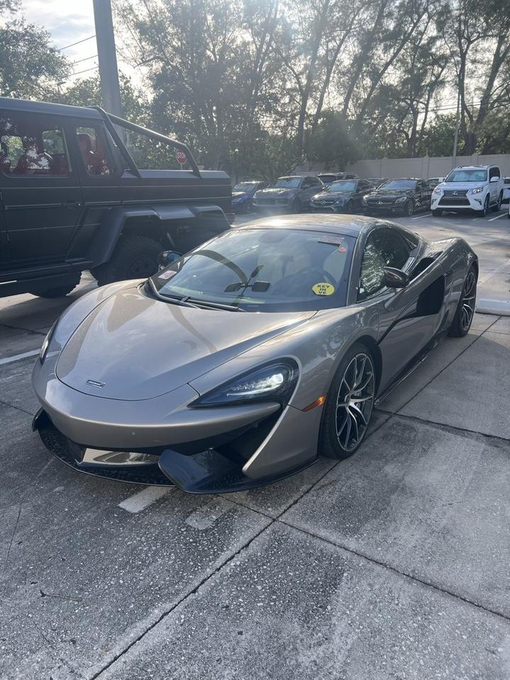 2018 McLaren 570S Base