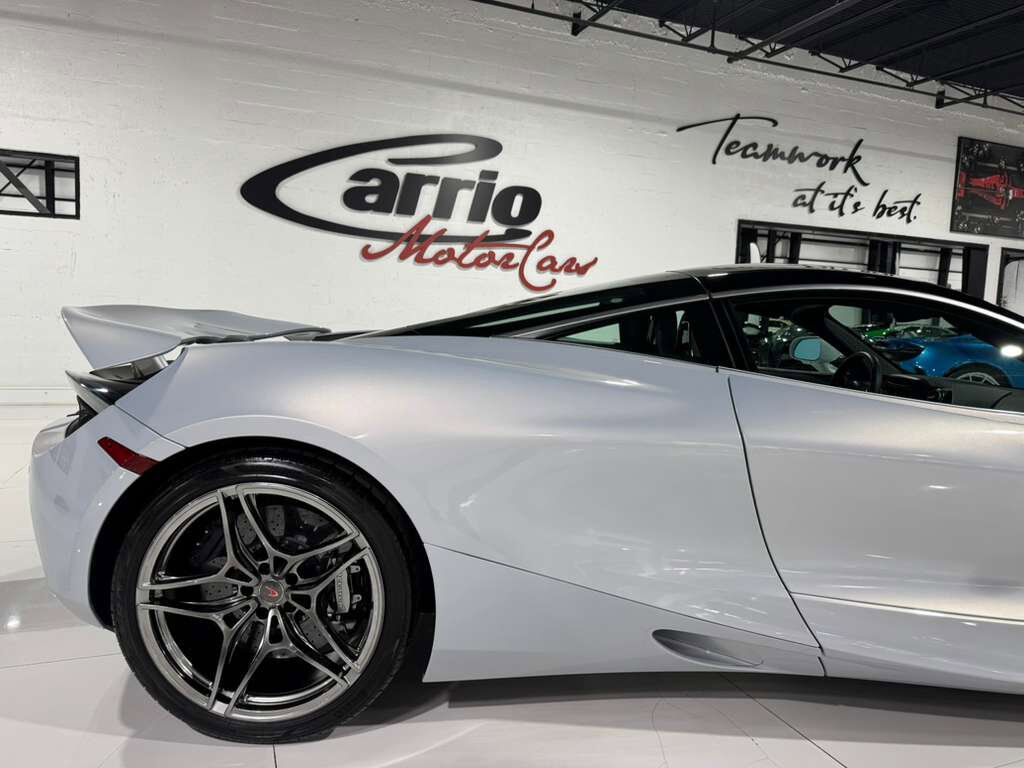 2018 McLaren 720S LAUNCH EDITION!! Glacier White paint, Luxury package, front lifter, Bowers & Wilkins audio AND MORE! Fort Lauderdale FL