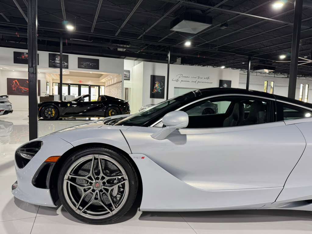 2018 McLaren 720S LAUNCH EDITION!! Glacier White paint, Luxury package, front lifter, Bowers & Wilkins audio AND MORE! Fort Lauderdale FL