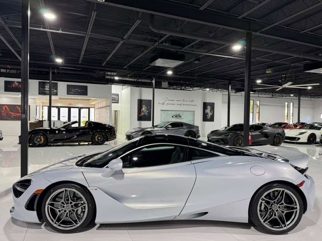 2018 McLaren 720S LAUNCH EDITION!! Glacier White paint, Luxury package, front lifter, Bowers & Wilkins audio AND MORE! Fort Lauderdale FL