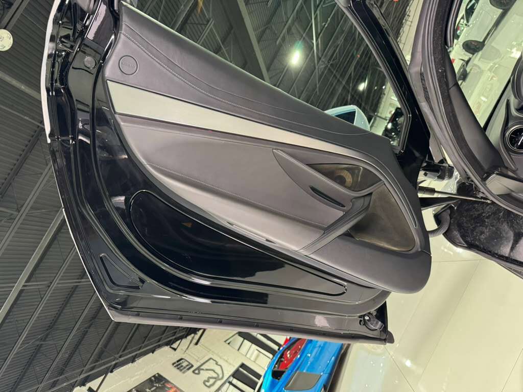 2018 McLaren 720S LAUNCH EDITION!! Glacier White paint, Luxury package, front lifter, Bowers & Wilkins audio AND MORE! Fort Lauderdale FL