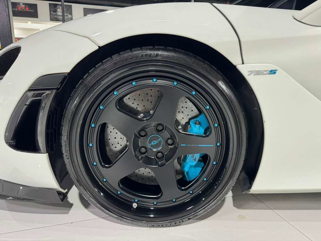 2018 McLaren 720S McLaren White paint, Arizona Tan interior, Bowers & Wilkins audio, carbon galore AND MORE!! Fort Lauderdale FL