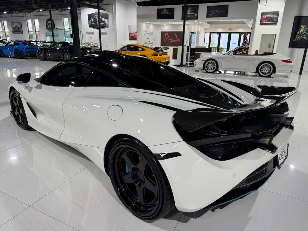 2018 McLaren 720S McLaren White paint, Arizona Tan interior, Bowers & Wilkins audio, carbon galore AND MORE!! Fort Lauderdale FL