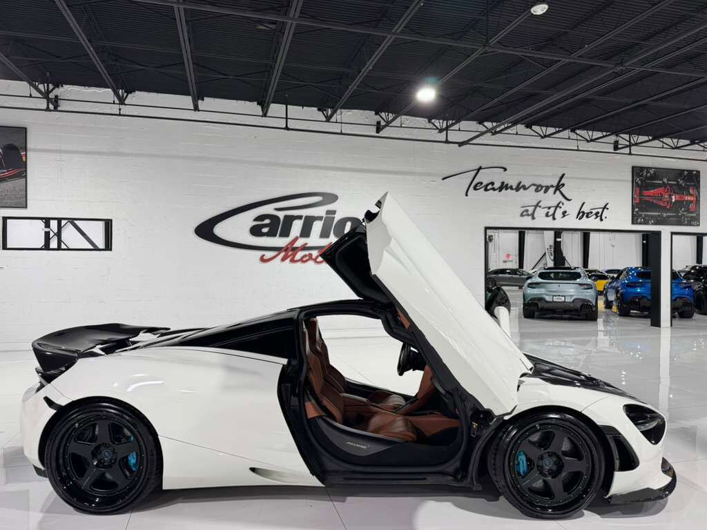 2018 McLaren 720S McLaren White paint, Arizona Tan interior, Bowers & Wilkins audio, carbon galore AND MORE!! Fort Lauderdale FL