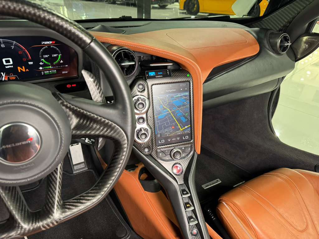 2018 McLaren 720S McLaren White paint, Arizona Tan interior, Bowers & Wilkins audio, carbon galore AND MORE!! Fort Lauderdale FL